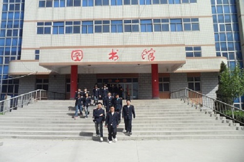 初中起點(diǎn)學(xué)習(xí)電子商務(wù)專業(yè)課程難不難？