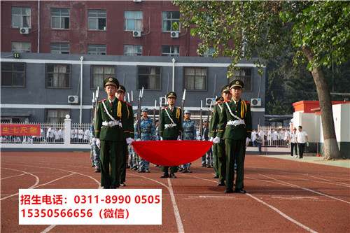 石家莊東華鐵路學(xué)校管得嚴(yán)嗎？