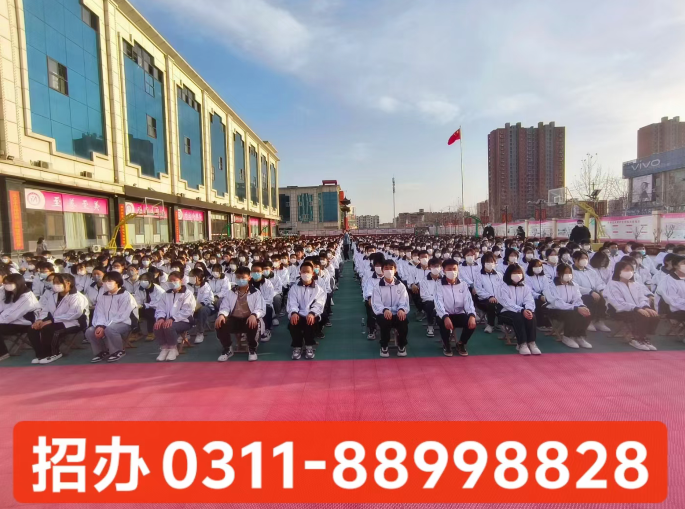 哪些學生適合報名石家莊天使護士學校2025年春季新生班？